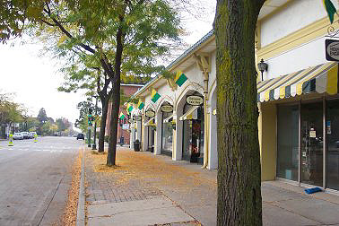 Oakland Avenue, Shorewood