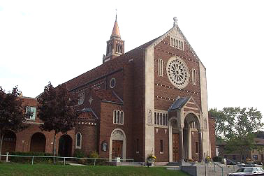 St. Roberts Church, Shorewood